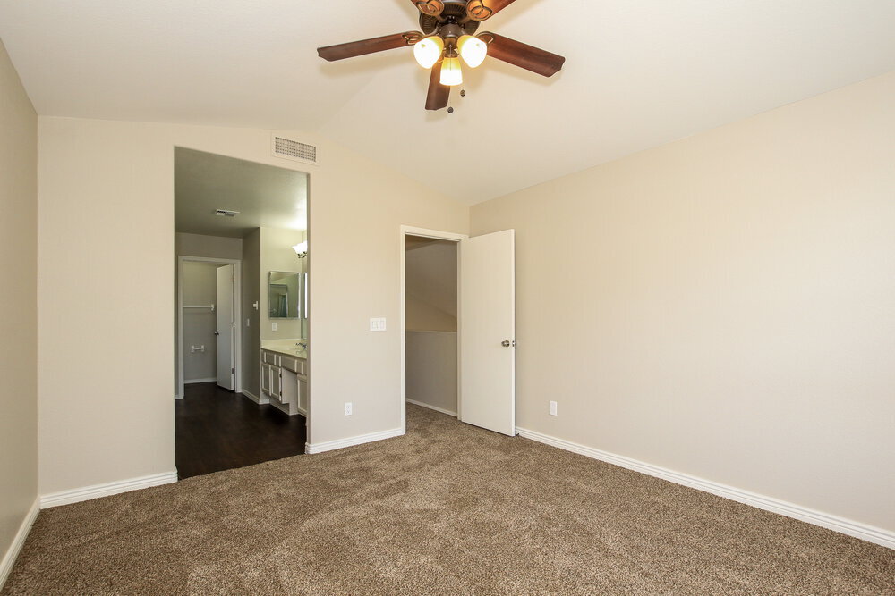 Building Photo - 3630 W Escuda Dr