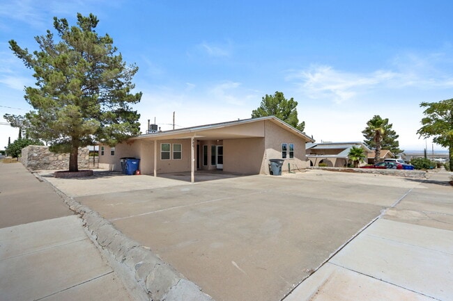 Building Photo - 3801 Olympic Ave