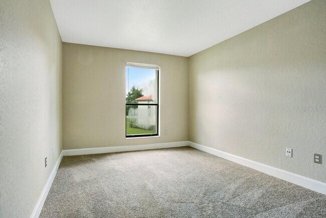 Building Photo - 1346 Stearman Ct