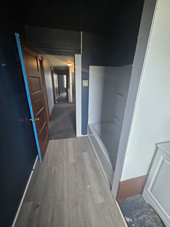 Building Photo - McKeesport - 3 Bed 1 Bath - Home for Rent
