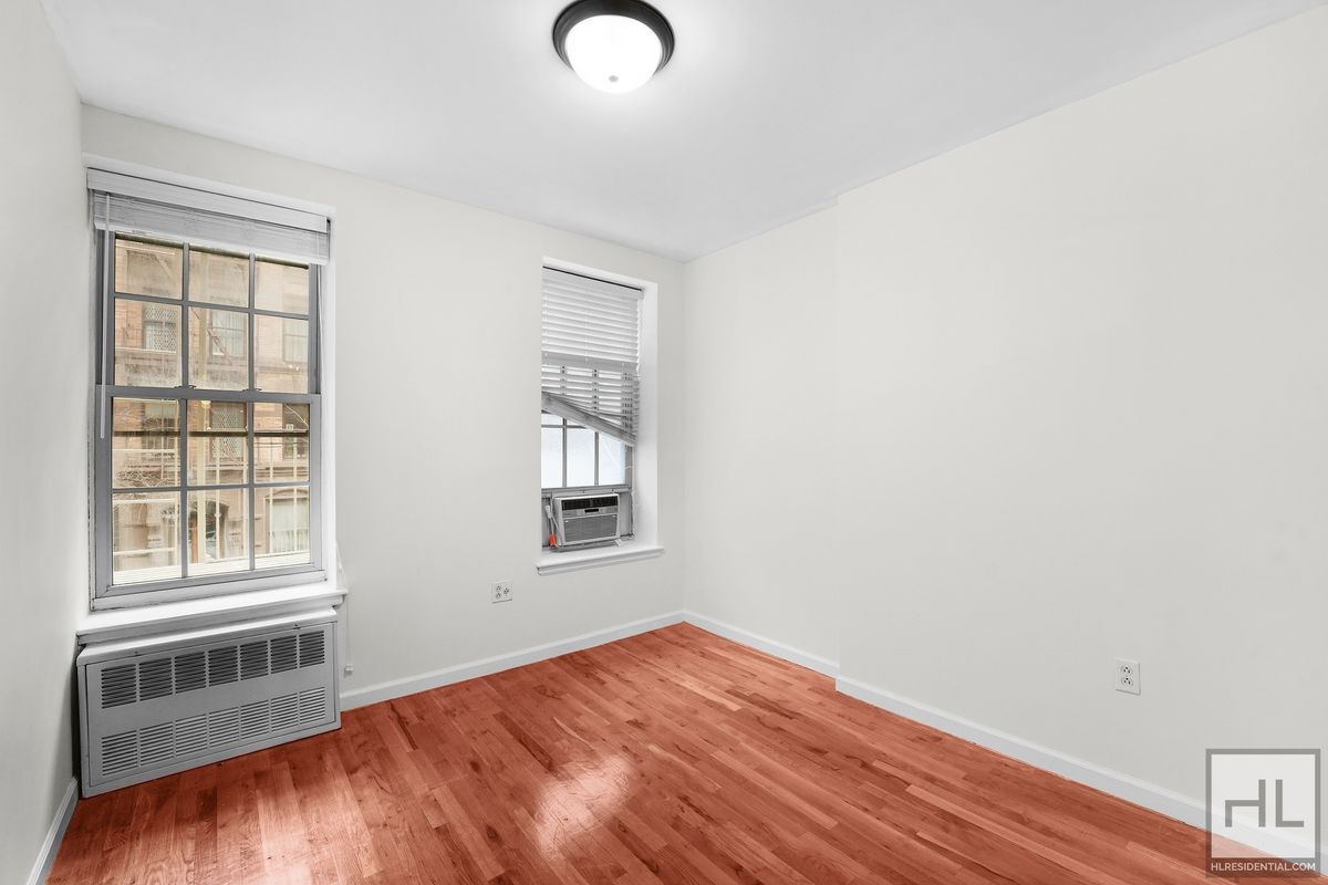 Building Photo - WEST 43 STREET