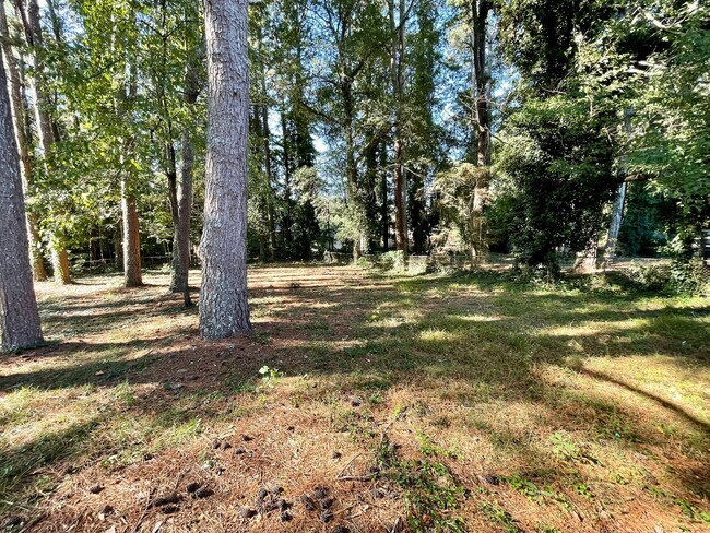 Building Photo - Beautifully remodeled home in Riverdale wi...