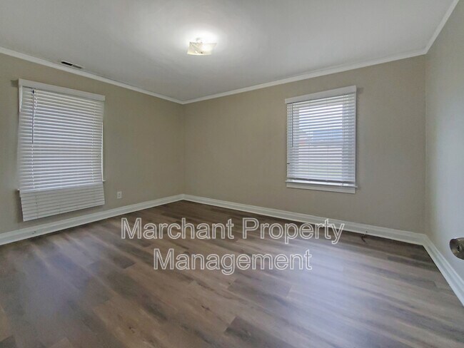 Building Photo - 31 Agnew Rd