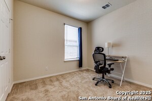 Building Photo - 13923 Knob Crk