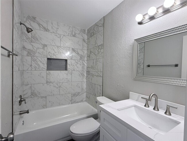 Building Photo - 7301 Cardinal Cir