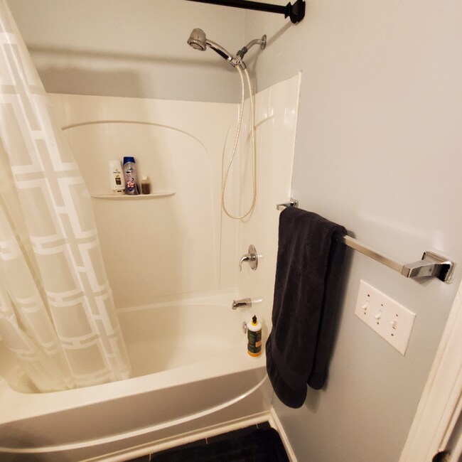 Building Photo - 1421 Turkey Ridge Rd