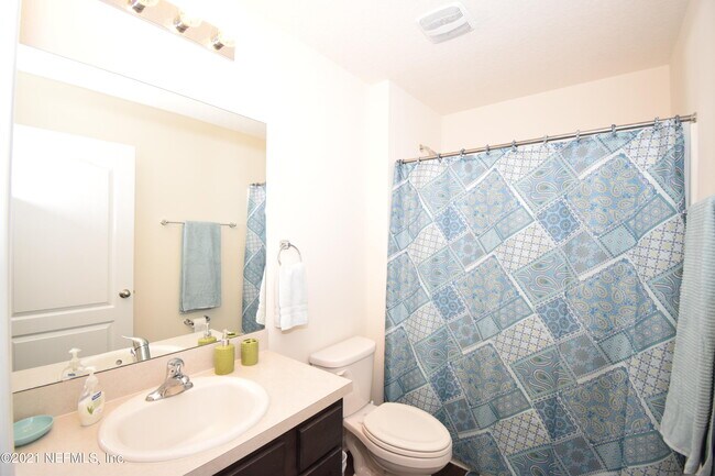 Building Photo - 3590 Sunfish Dr