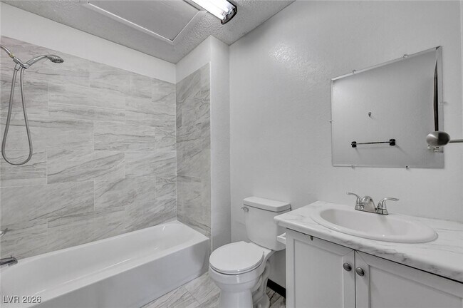 Building Photo - 6975 O'Bannon Dr