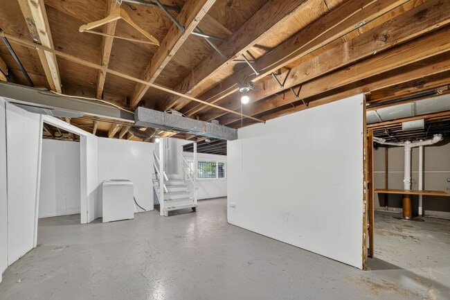Building Photo - 2059 Wilbert Dr