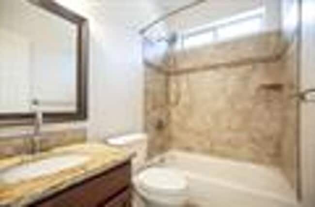 Building Photo - Beautifully Kept 4 Bedroom Home with Solar...