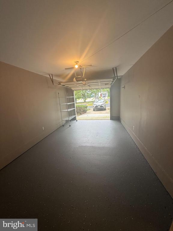 Building Photo - 13710 Creola Ct