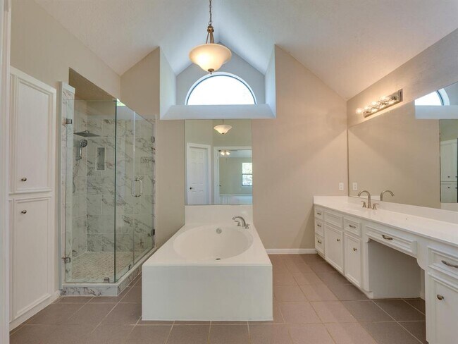 Building Photo - 3944 Kristencreek Ln