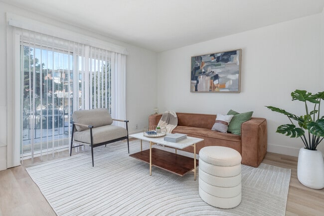 Building Photo - Riverstation Apartments