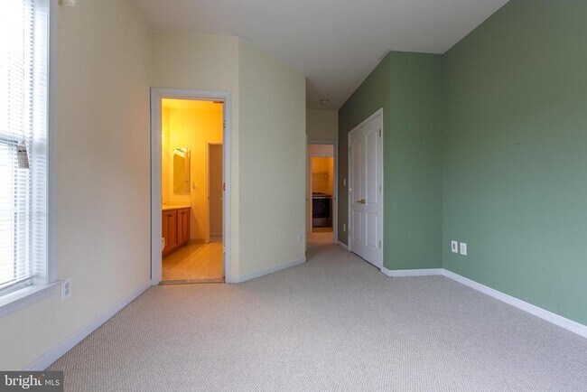 Building Photo - 21935 Windover Dr