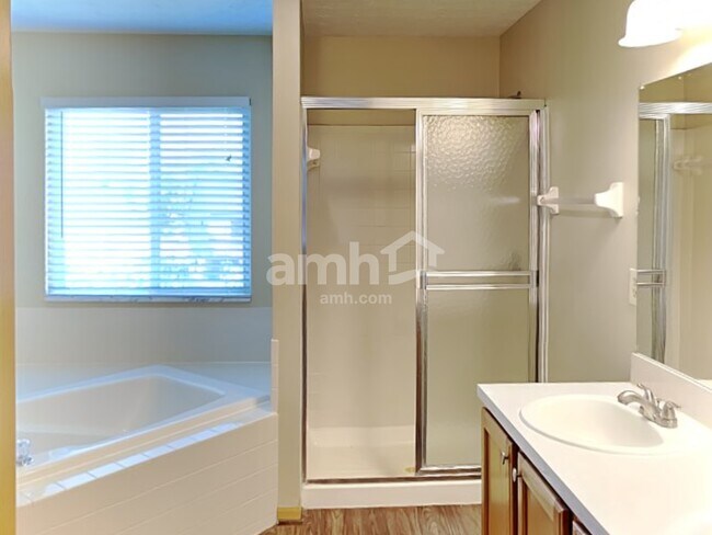 Building Photo - 7394 Winchester Cathedral Ct