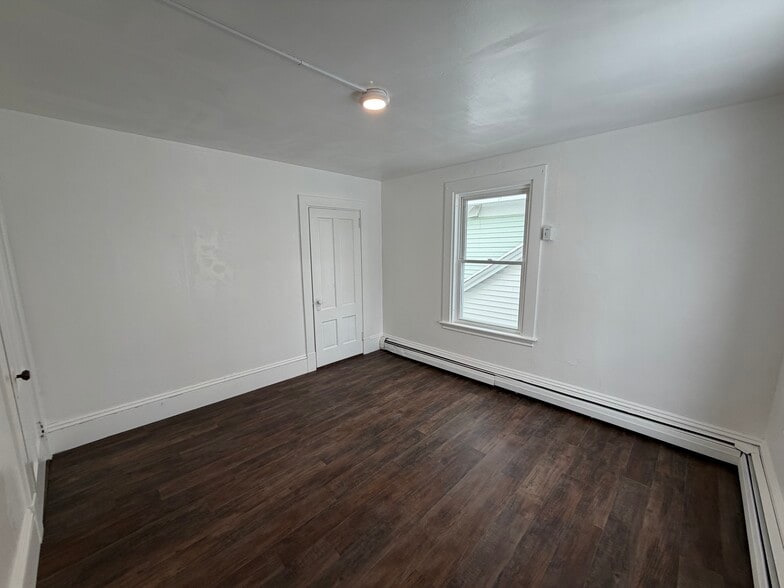 Building Photo - 66 3rd St