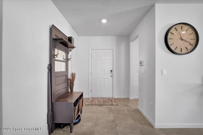 Building Photo - 6540 Lokosee Ct