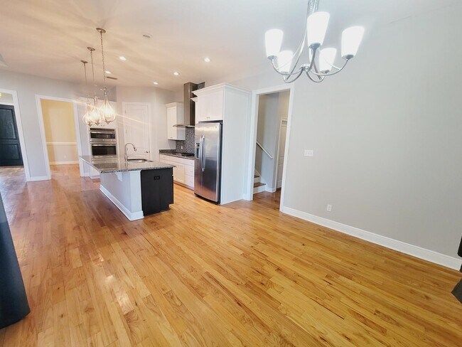 Building Photo - 2508 Goldenrod Wy