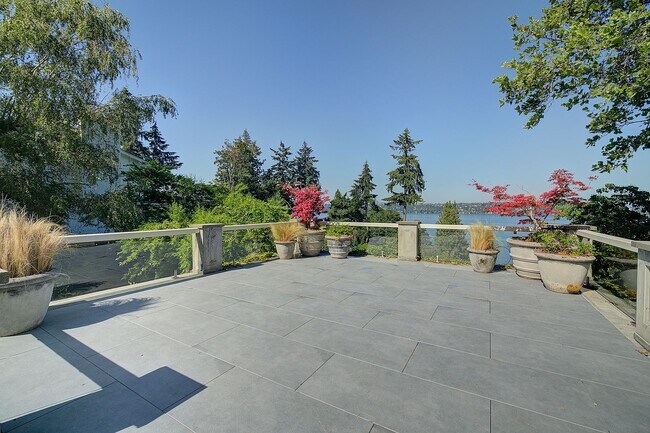 Building Photo - 5Bd/3.5Ba Medina House