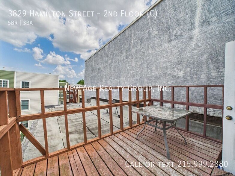 Building Photo - 3829 Hamilton St