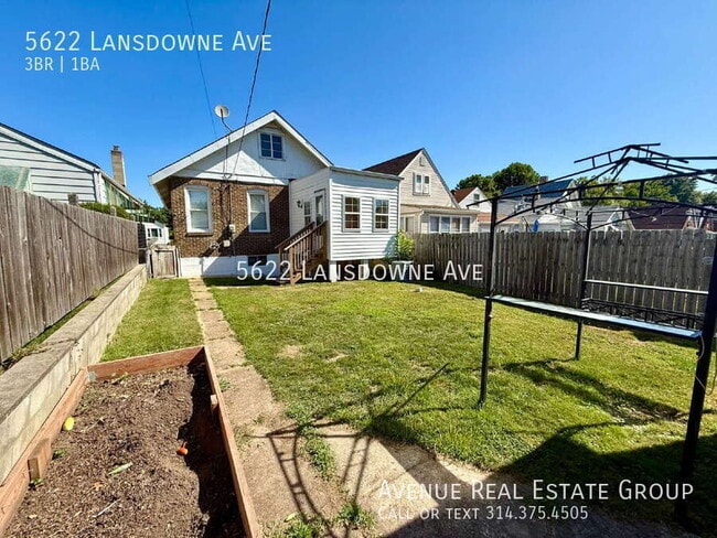 Building Photo - 5622 Lansdowne Ave