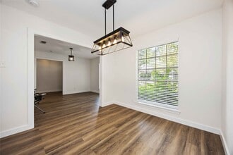 Building Photo - 12418 A Bar Dr