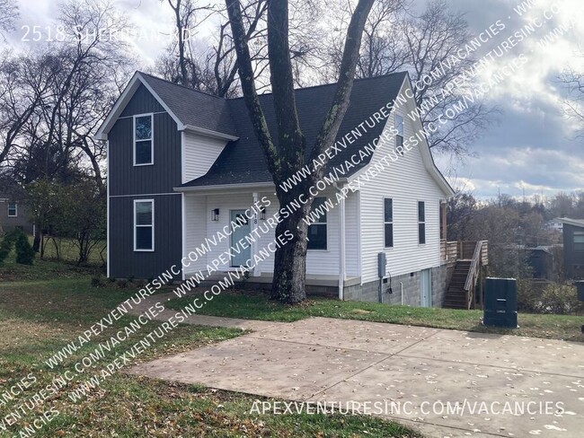 Building Photo - East Nashville Home near Stratford School