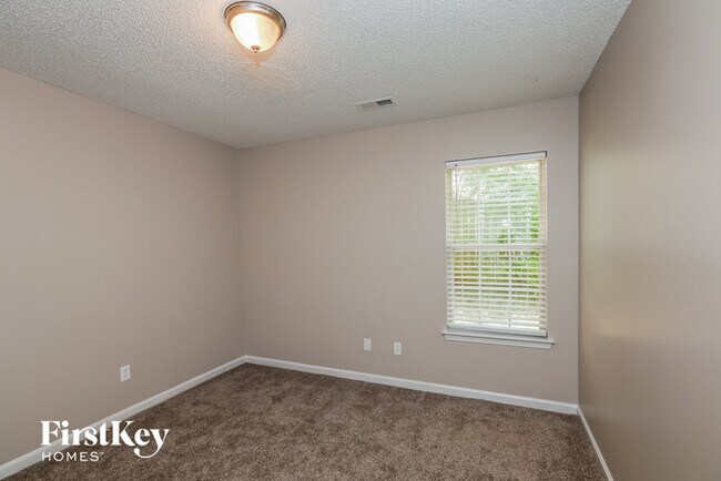 Building Photo - 13308 Woodland Farm Dr