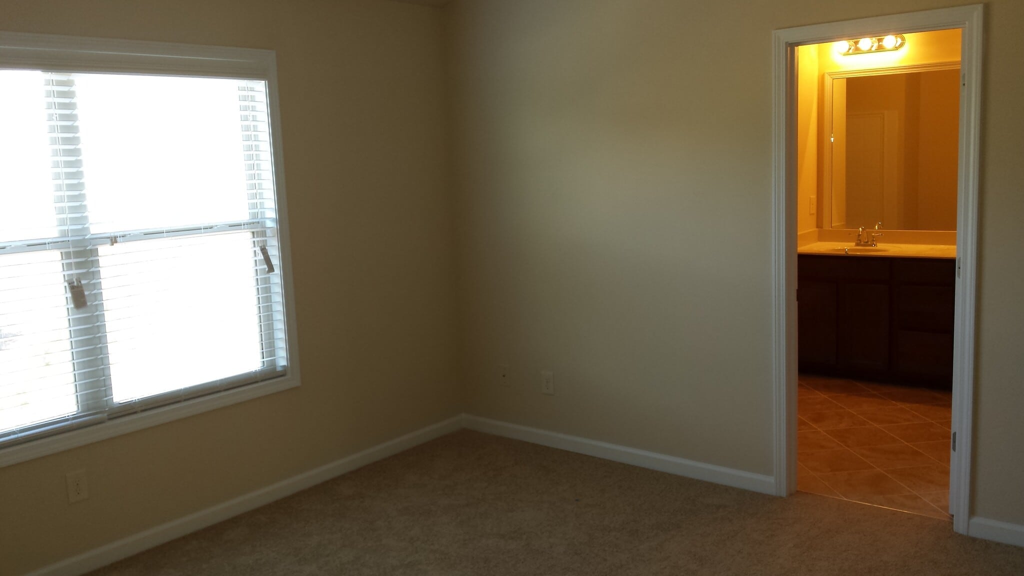 Master Bedroom - 1080 Township Cir