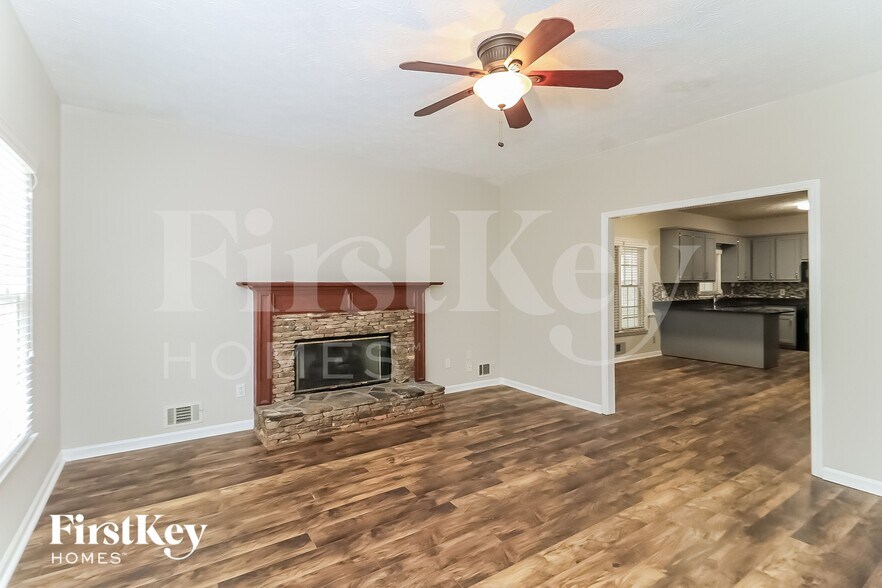 Building Photo - 7285 Wyngate Dr