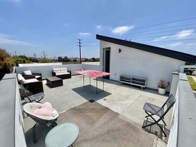 Building Photo - 6437 86th