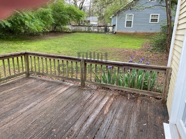 Building Photo - 102 Cypress Ct