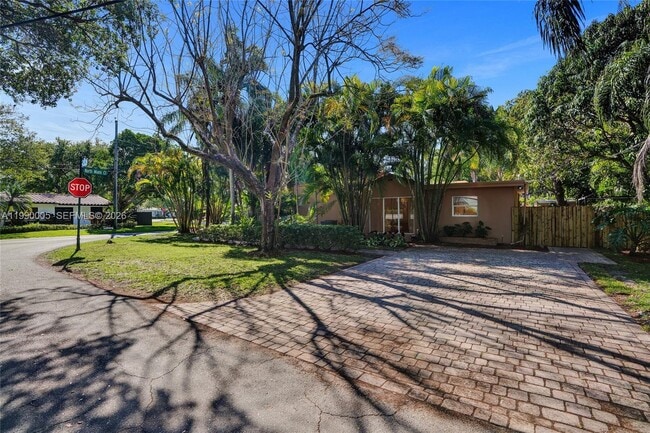 Building Photo - 20 NW 101st St