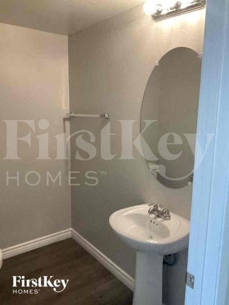 Building Photo - 5412 Mercury Springs Dr