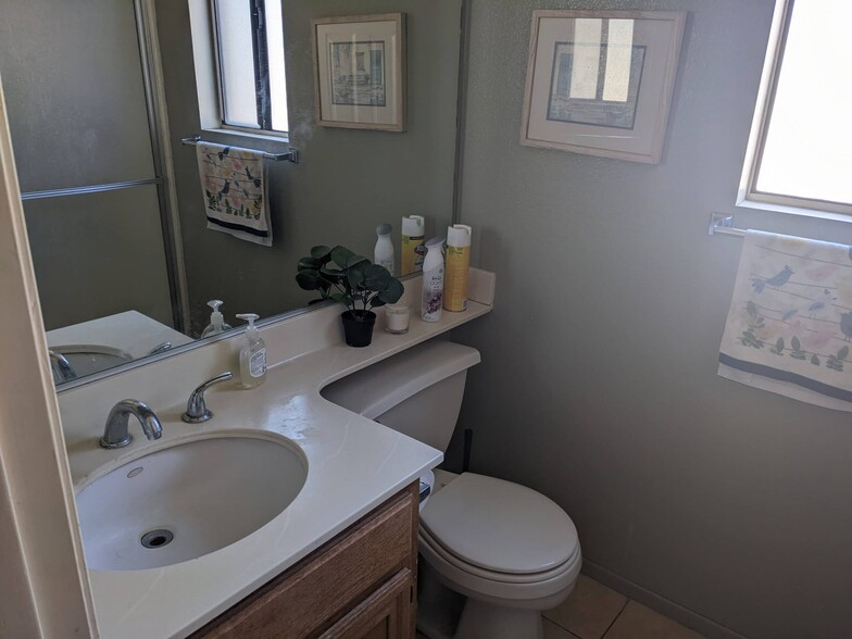 Building Photo - 6374 Jaguar Dr