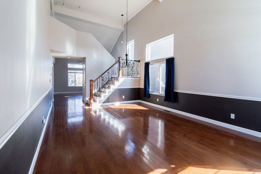Building Photo - 9360 Wolf Pack Terrace