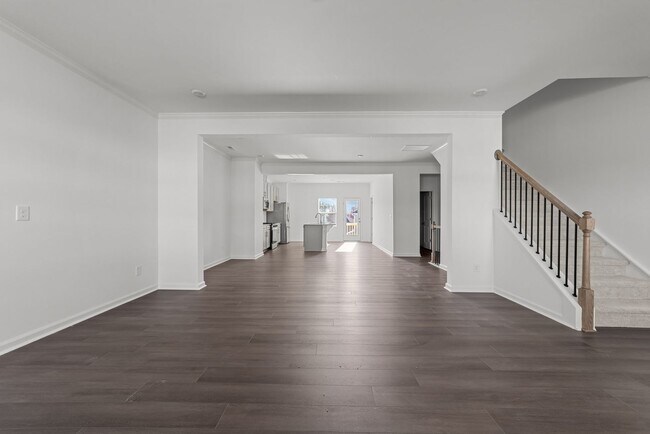Building Photo - 825 Basswood Gln Trl