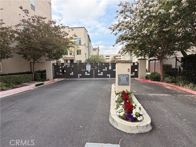 Building Photo - 1508 W Artesia Square