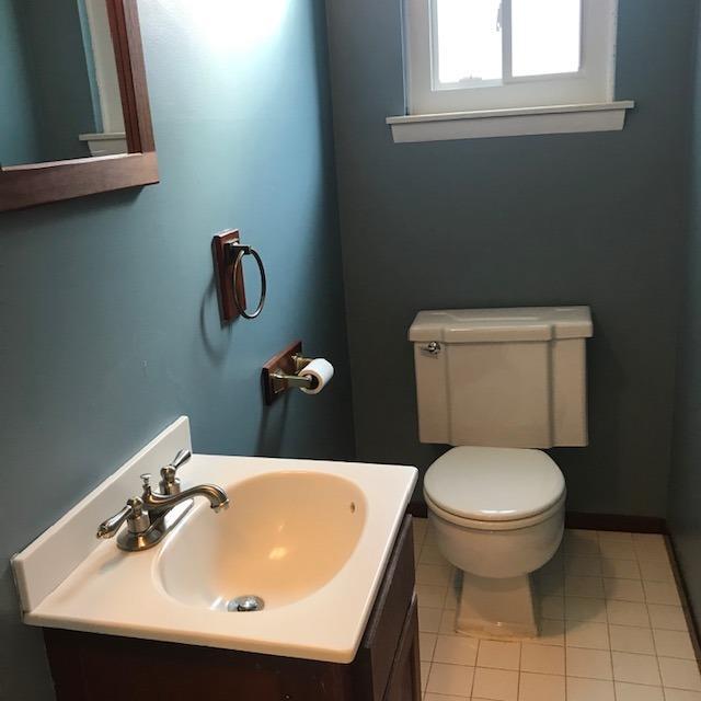 Building Photo - 2865 Burlington St