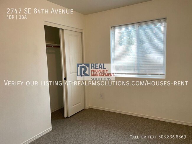 Building Photo - 2747 SE 84th Ave