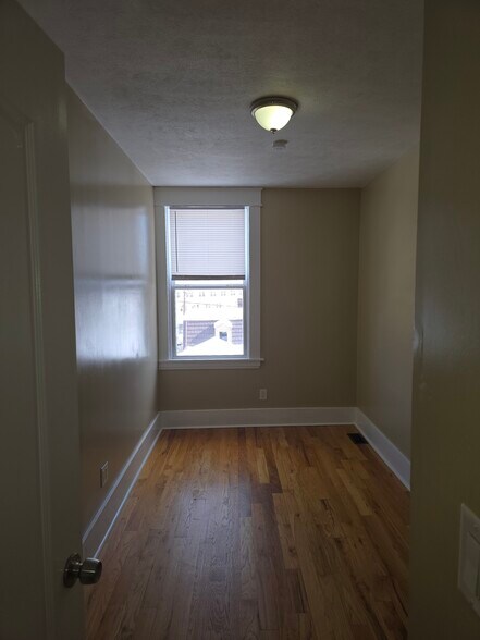 Building Photo - 3 Lehrman Way