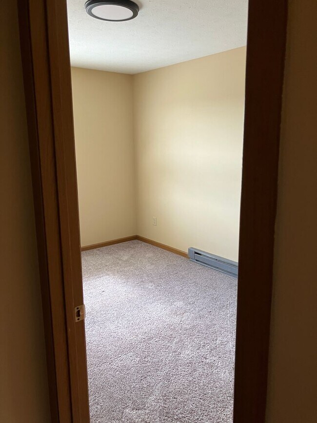 Building Photo - 1555 Windridge Pl