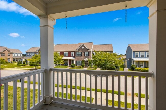 Building Photo - 2055 Hemlock Dr