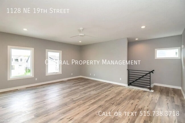 Building Photo - 1128 NE 19th St