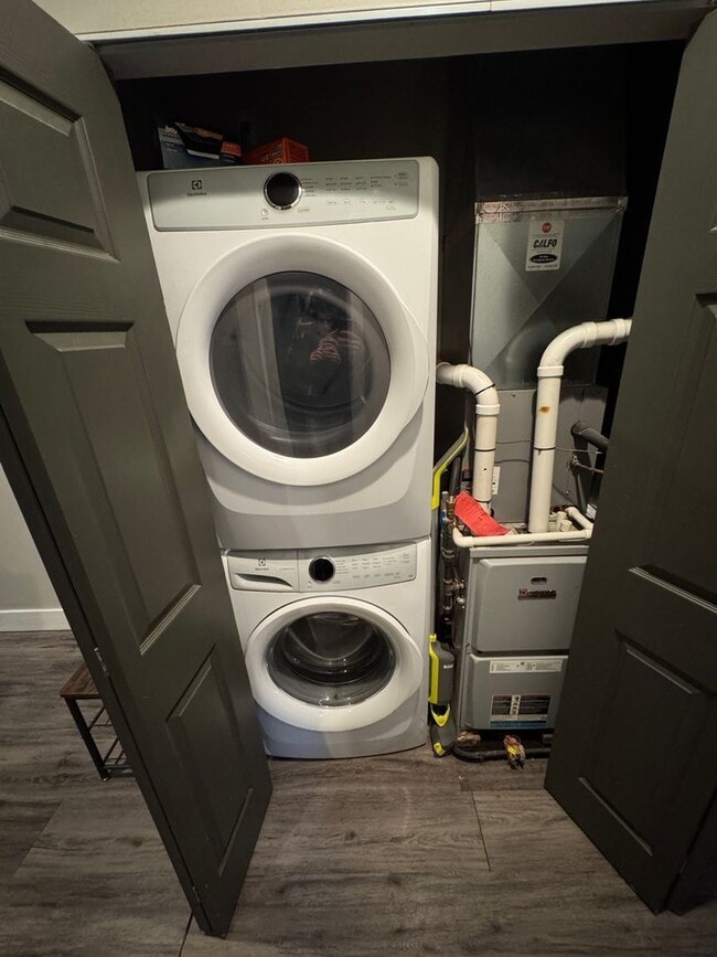 Building Photo - 5148 Dearborn St