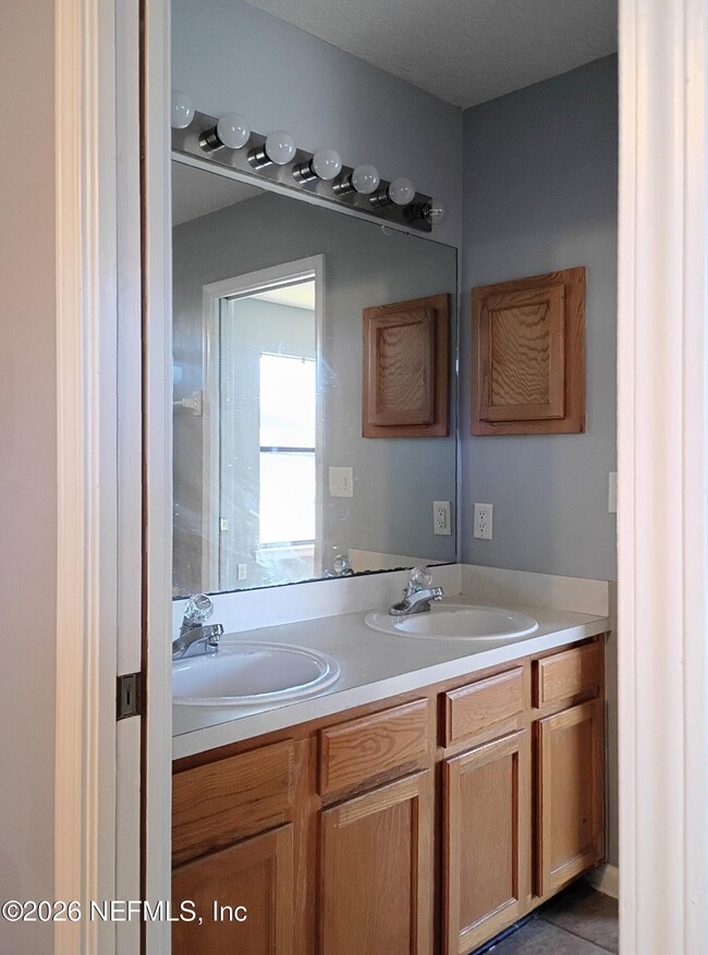 Building Photo - 1392 Hawks Crest Dr