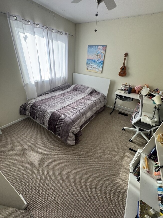 Building Photo - 448 Ferndale Ct