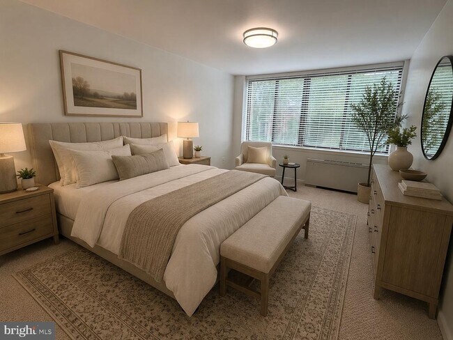 Building Photo - 4390 Lorcom Ln