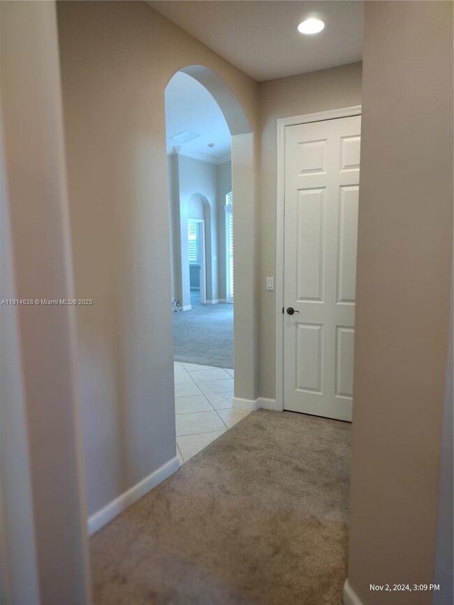 Building Photo - 8092 Driggs Hill