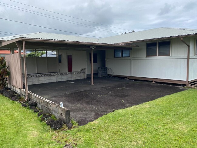 Building Photo - 123 Punahele St
